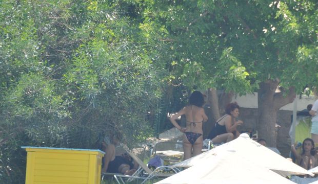 Gölgede baba oğul keyfi!