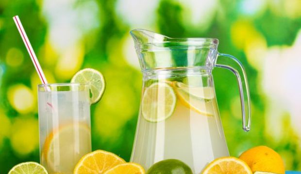 Limonlu, elmalı karışımla serinleyin...