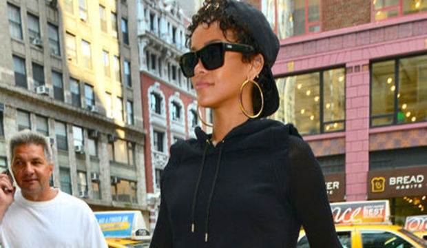 Rihanna çocuklara zararlı!