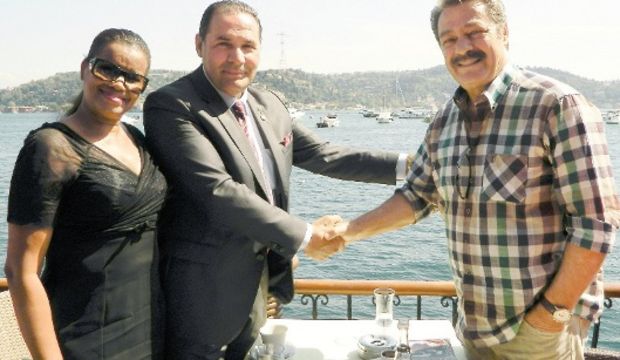 İtalyan yapımcıdan Kadir İnanır’a film teklifi...