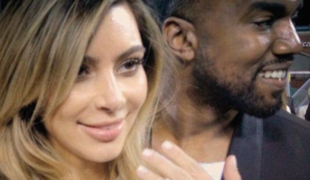 Evlenme teklifi için stadyum kapattı