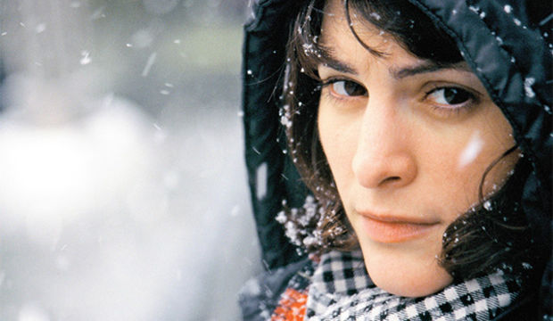 Babasının kız kardeşlerine tecavüzünü belgesel yaptı