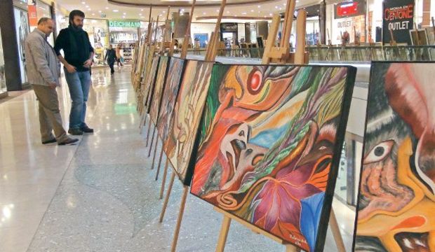 Ana Rahmindeki Çocuğun Karanlık Dünyası