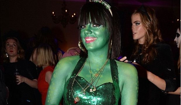 Yeşil makyaj cildini bozdu