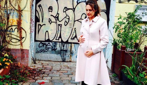 Meryem Uzerli bebeği ile ilk kez!