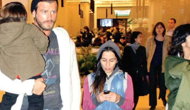 Kıvanç Tatlıtuğ yeğenini gezdirdi