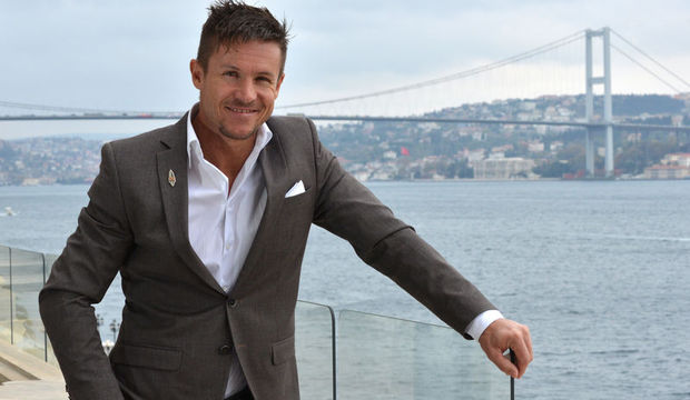 Felix Baumgartner: Aptalların sayısı artıyor!