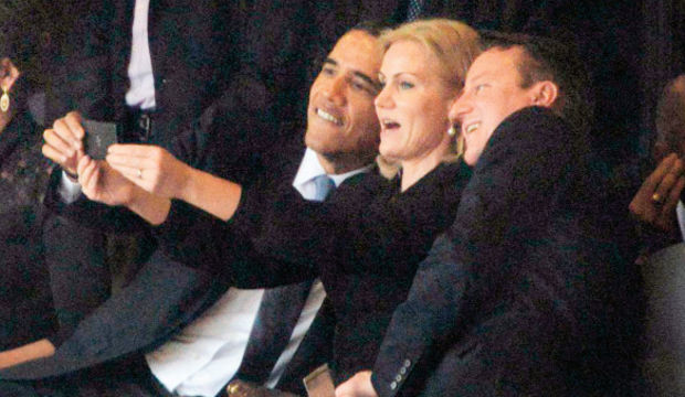 Üç selfie bir cenaze