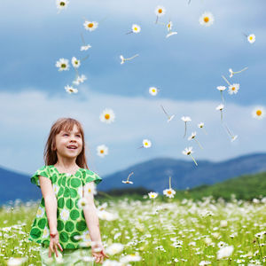 Çocuklar papatya gibi büyür!