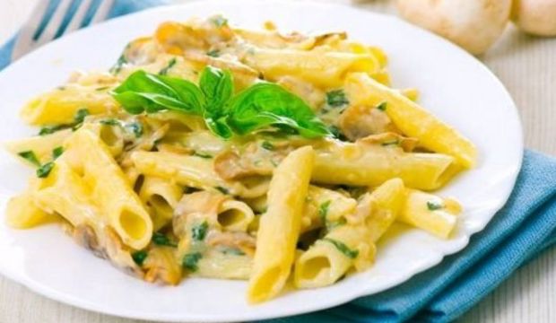 Okurun mutfağından: Kremalı mantarlı makarna