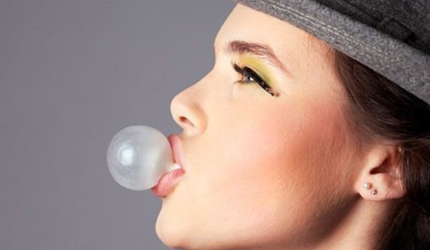 Sakız baş ağrısını tetikliyor