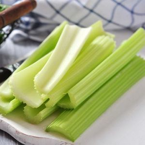 Zeytinyağlı ayvalı kereviz