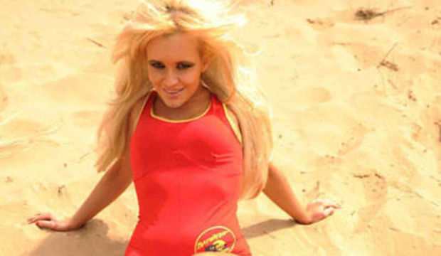 Pamela Anderson'a benzemek için 50 bin dolar harcadı