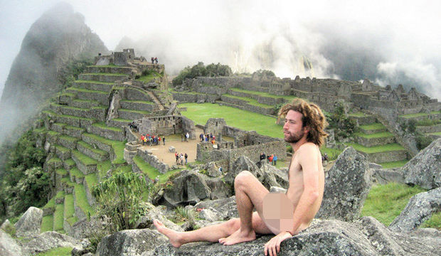 Machu Picchu’da çıplak turist alarmı