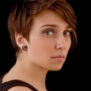 İstasyonda Vals’i yetişkinler de okuyabilir...