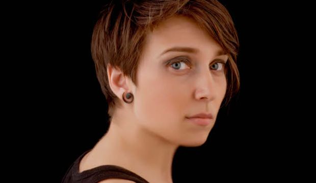 İstasyonda Vals’i yetişkinler de okuyabilir...