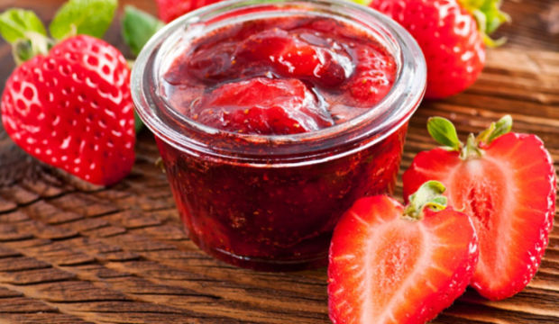 Çilek reçeli nasıl yapılır?