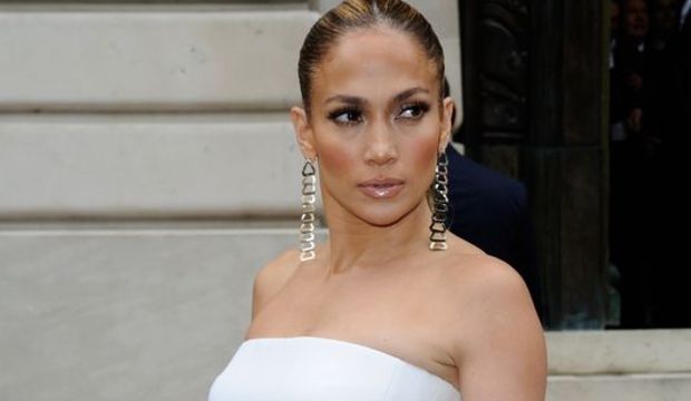 Jennifer'ın kıyafeti çok konuşuldu