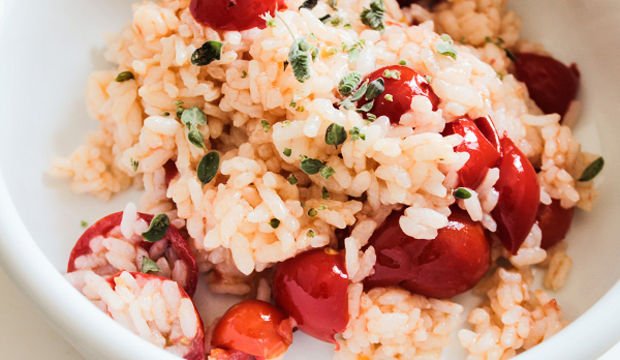 Domatesli pirinç tarifi