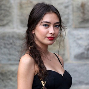 Neslihan Atagül:Hayatımın idaresini bana bırakmalı