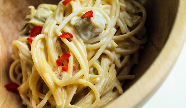 Krem peynirli ve enginarlı spaghetti