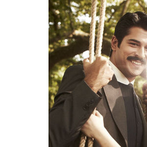 Burak Özçivit ve Fahriye Evcen evlendi!