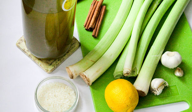 Zeytinyağlı - tarçın aromalı pırasa