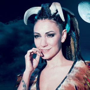 Özlem Tekin: Paraya göre şekil alıyoruz