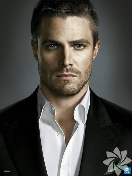 Arrow Un Yakisiklisi Stephen Amell Yasam