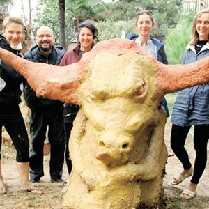 Yeniden çamura bulanıyoruz