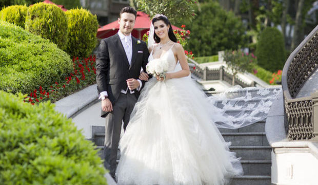 Hatice Şendil evlendi!