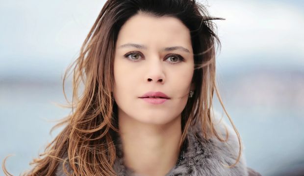 Beren Saat’ten sincaplı ördekli tepki
