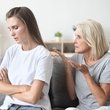 Tahammül edilmesi zor 15 kayınvalide davranışı