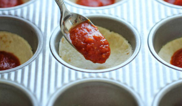 Tortilla ile mini pizza