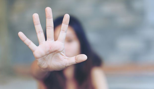 Şiddet gören kadınlar ne yapmalı?