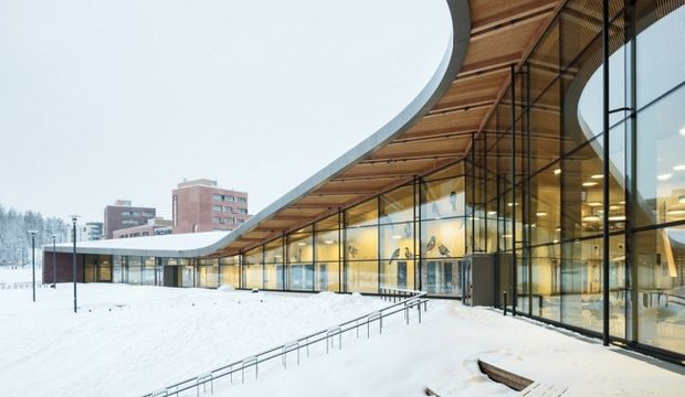 Finlandiya'daki Saunalahti okulu