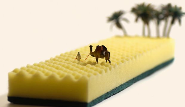 Minyatürler insanların hayatına göz atın