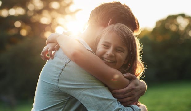 Hiçbir şey babaların şefkatli kollarına benzemez