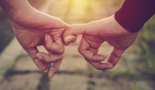 İlişkilerin gizli düşmanı: Bağımlılık