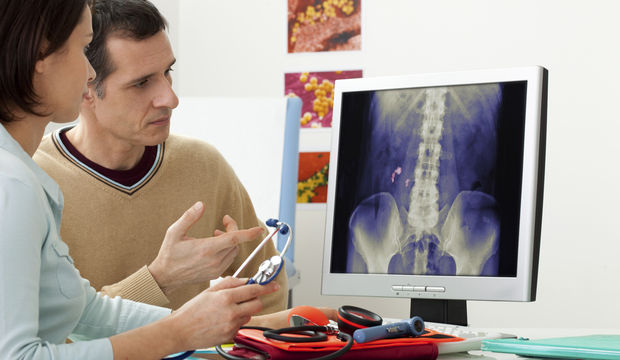 Böbrek taşı erkeklerin başına bela!