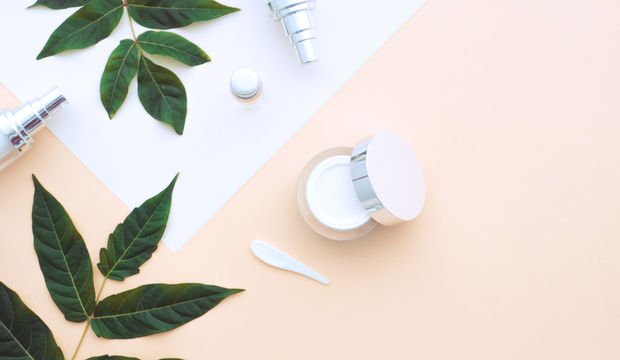 Göz çevresi kremi nasıl yapılır?