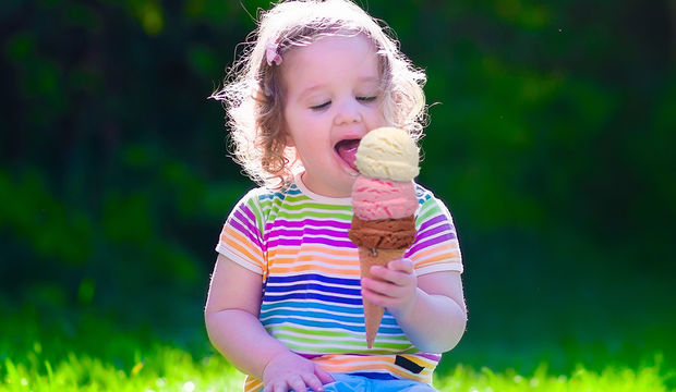 Dondurma yiyen çocuklar daha çok okuyor