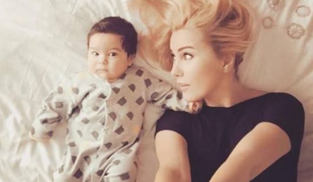 Ünlülerin 23 Nisan'ları nasıl geçti?