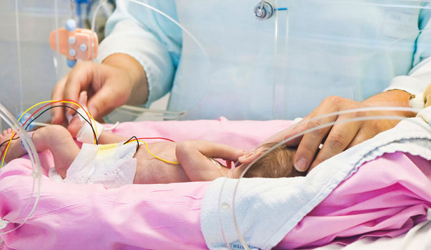 Annesi öldükten 55 gün sonra dünyaya geldi!