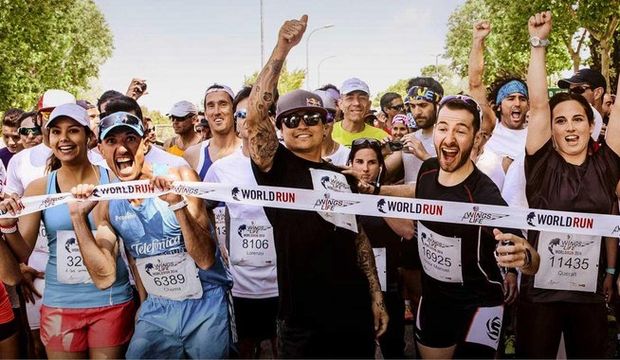 Koşmak bahane iyiliği çoğaltmak şahane