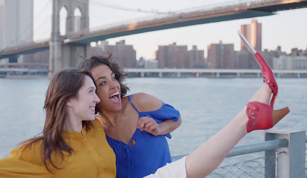 Selfie çılgınlığı estetiğe talebi artırdı