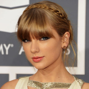 Aynı yaşta olduklarına inanamayacaksınız!