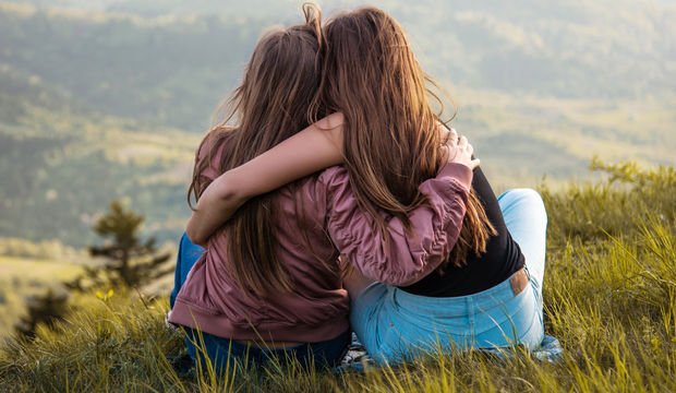 Kız kardeş olmak...