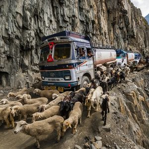 Dünyanın en tehlikeli 15 yolu