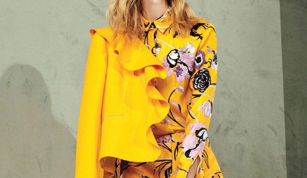 Sarı nasıl giyilmeli?